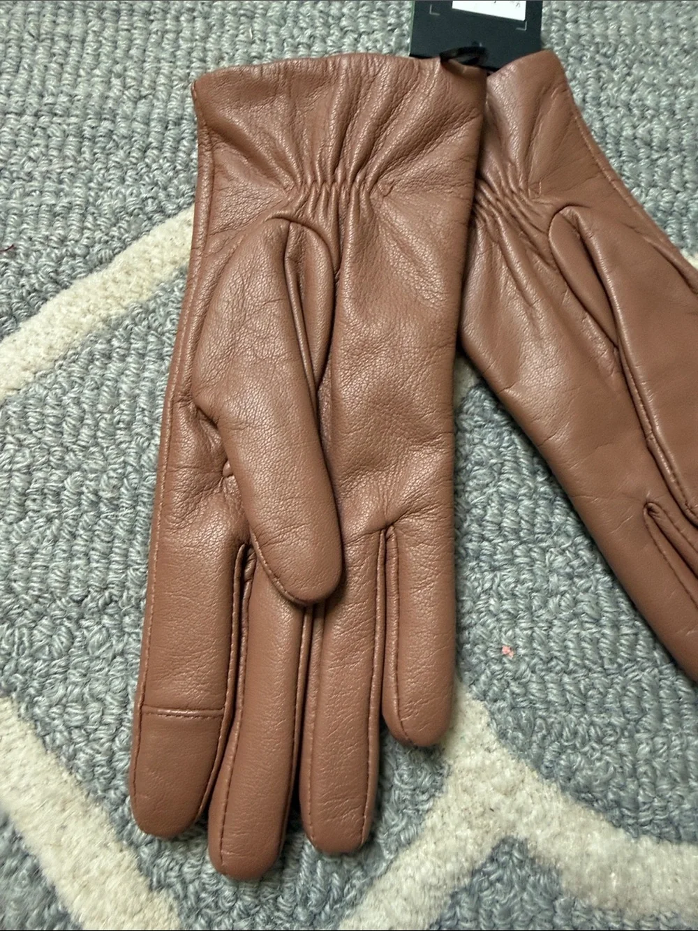 Kate Spade Cognac Goat Leather Spade Logo Gloves Brown Size S NWT